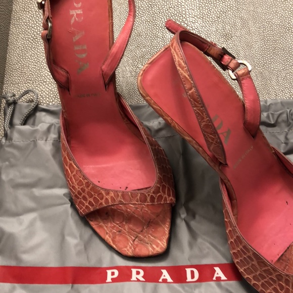 PRADA 35.5 GENUINE ALLIGATOR CROC Pink Sandals 3” heel, bottom new, dust bag - Picture 12 of 12
